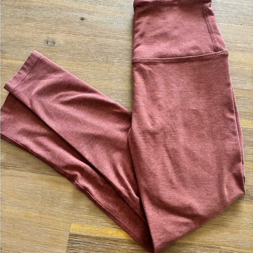 Beyond Yoga Women's Rust-Colored Leggings